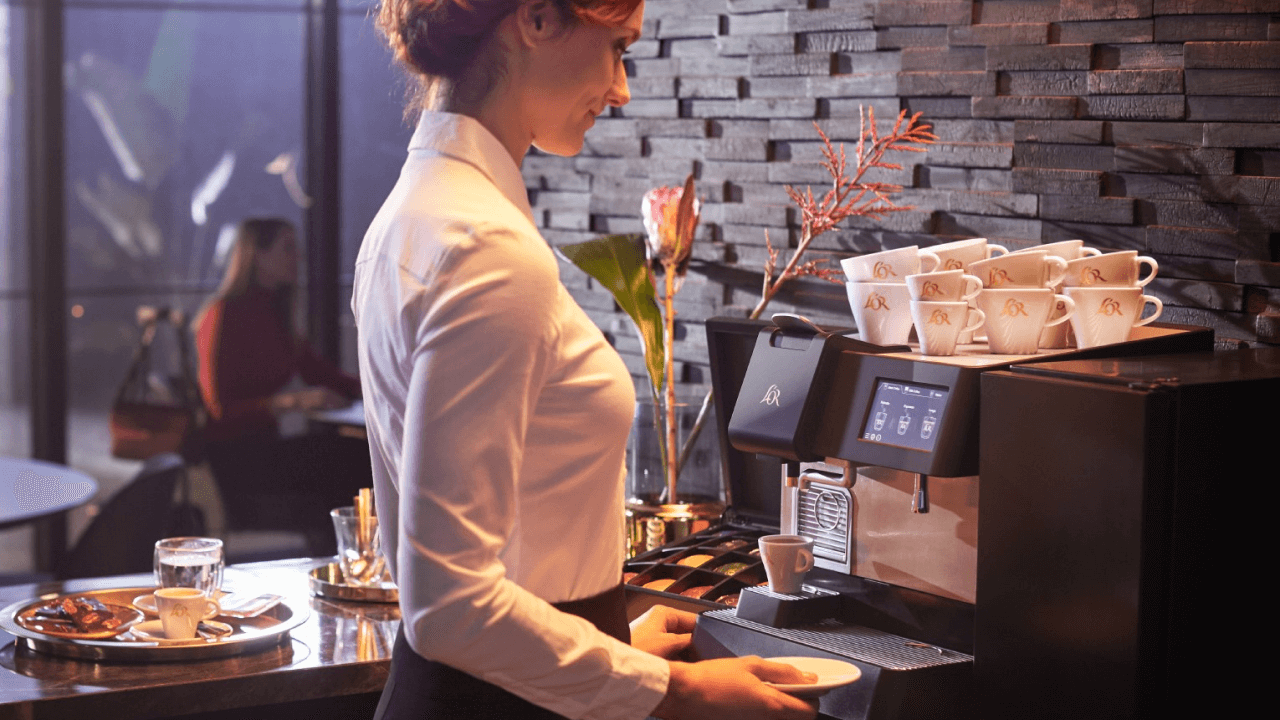 Discover the L'OR Supreme