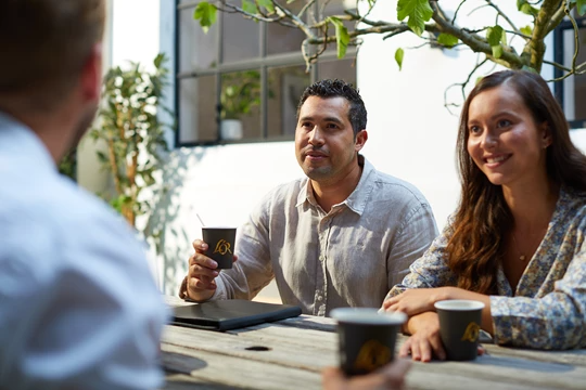 AU lor-outside-coffee-4