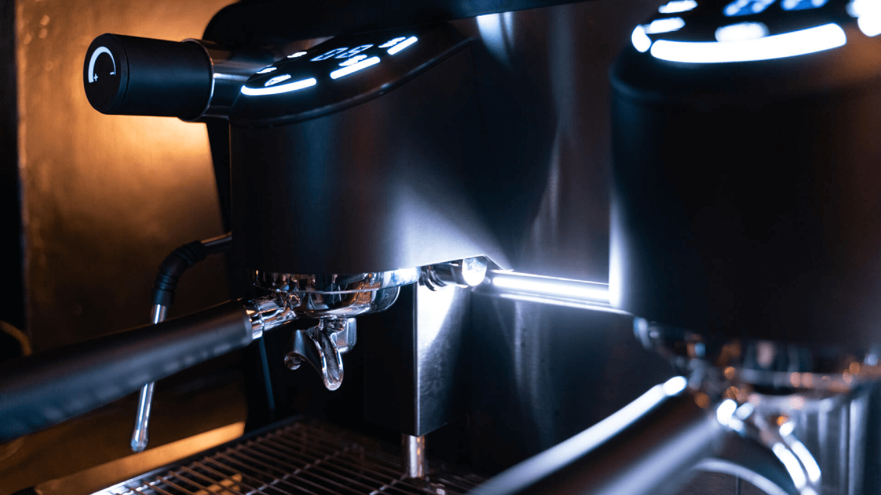 Simplicity meets Performance